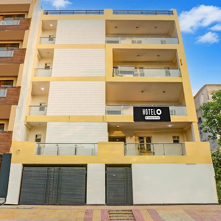 Super Hotel O Rohini Sector 20 Formerly Yellow Saffron Delhi  Exterior photo